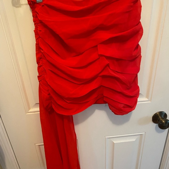 Luxxel 2 Piece skirt top set red touched Draped size M - Picture 3 of 6